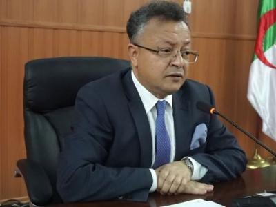 وزير التعليم العالي والبحث العلمي كمال بداري 