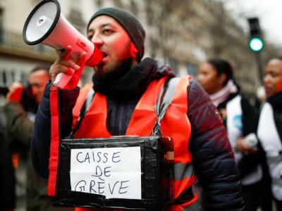 إضراب عام يعم فرنسا احتجاجاً على إصلاح نظام التقاعد