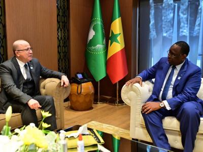 Aïmene Benabderrahmane avec le président sénégalais Macky Sall