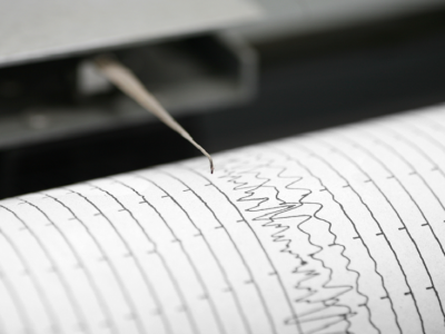 علماء الزلازل والإحصائيين في جامعة /نورث وسترن/ الأمريكية