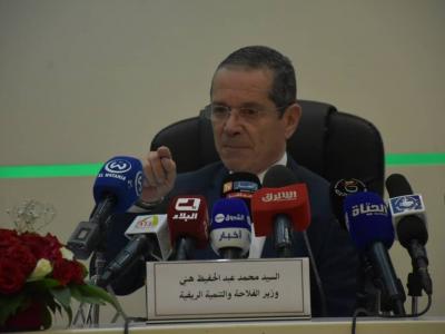 هني يحث إطارات القطاع على تجسيد توصيات الجلسات الوطنية للفلاحة