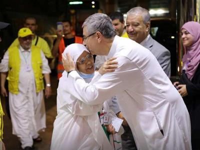 Arrivée du premier groupe de pèlerins algériens à Médine