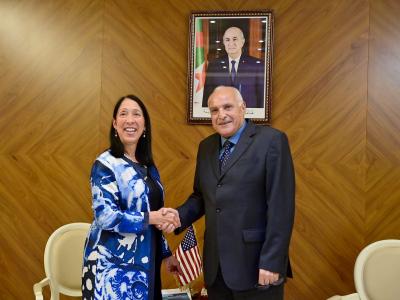 عطاف يستقبل مساعدة كاتب الدولة الأمريكي المكلفة بالمنظمات الدولية وزارة الخارجية والجالية الوطنية بالخارج