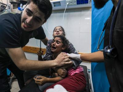قصف مستشفى المعمدني بغزة