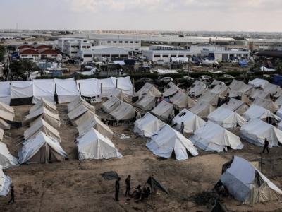  فلسطين: "أونروا" تقيم مخيما لإيواء النازحين جنوبي غزة 