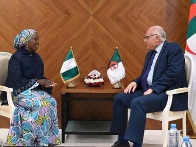 عطاف يستقبل سفيرة جمهورية نيجيريا الفيدرالية بالجزائر