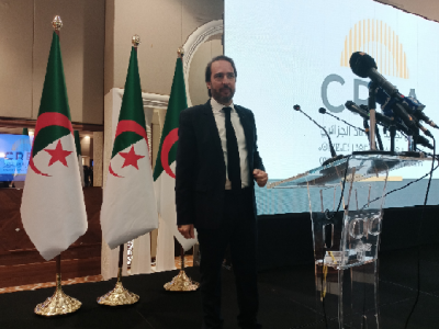 رئيس مجلس التجديد الاقتصادي الجزائري كمال مولى