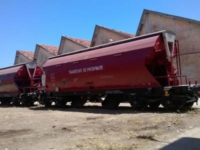 ferrovial-wagons-phosphate.jpg