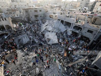  العدوان الصهيوني على غزة: ارتفاع حصيلة الضحايا إلى 25700 شهيد و63740 مصابا
