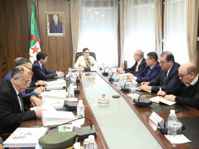 تنصيب لجنة الشبكة الجزائرية للشفافية "نراكم"