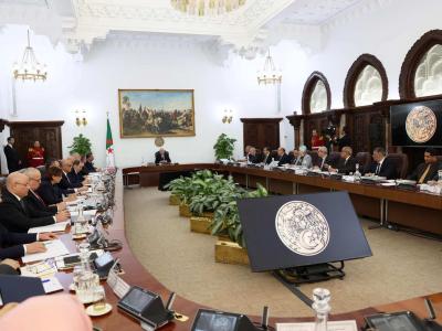 إجتماع مجلس الوزراء 