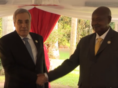 الوزير الأول السيد نذير العرباوي يستقبل من قبل الرئيس الاوغندي.