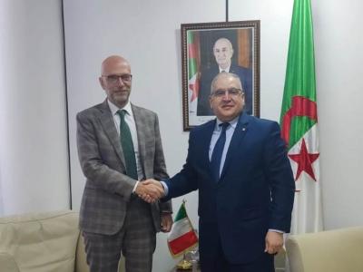 السيد مقرمان يستقبل سفير ايطاليا بالجزائر  