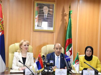 المجموعة البرلمانية الجزائرية الصربية