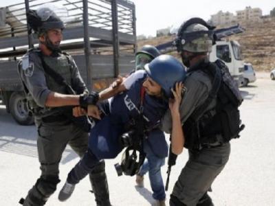 الكيان يحتجز 61 صحفياً فلسطينياً 