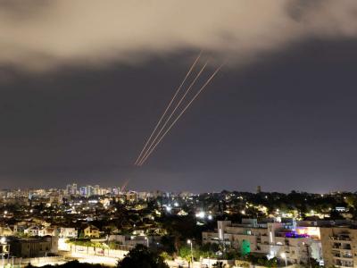 L'Iran lance «des drones et des missiles» contre l'entité sioniste 