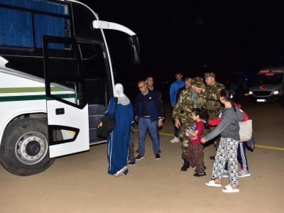 إجلاء أطفال فلسطينيين جرحى من القاهرة