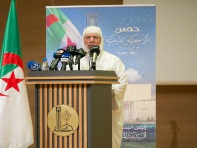 عميد جامع الجزائر