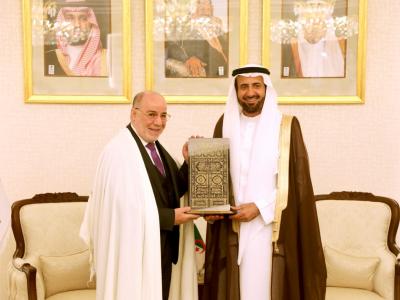 وزير الشؤون الدينية يلتقي وزير الحج والعمرة السعودي بمكة المكرمة 