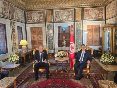 رئيس المجلس الشعبي الوطني يتحادث  مع رئيس مجلس نواب الشعب التونسي 