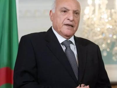 احمد عطاف 