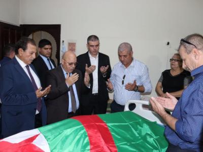 وزير المجاهدين العيد ربيقة بمنزل الفقيد الراحل المجاهد الطاهر زبيري