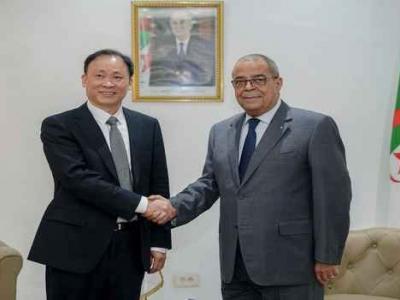 Aoun Li Li