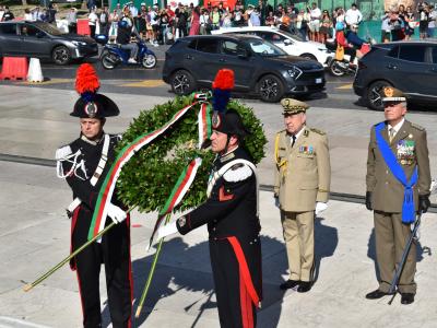 le Général d'Armée Saïd Chanegriha visite le monument historique «Autel de La Patrie» 