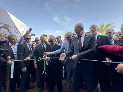 وزير السياحة 
