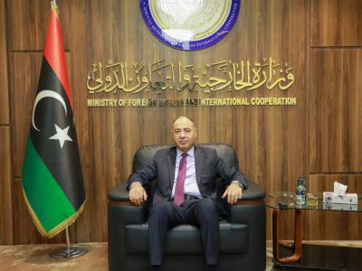 الطاهر باعور 