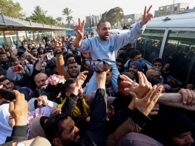 L'entité sioniste entame la libération de 200 prisonniers palestiniens