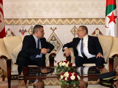 Alger Tunis Visite