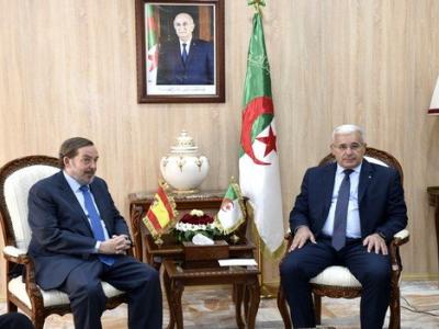 بوغالي يستقبل السفير الإسباني لدى الجزائر 