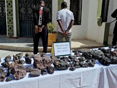 حجز كمية معتبرة من الأحجار النيزكية