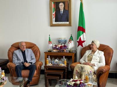 وزيرة التضامن الوطني تعاون