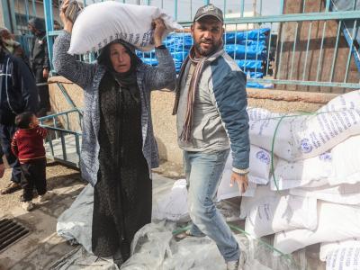 الإمدادات الإنسانية