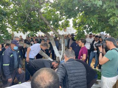 Le défunt Mohamed Lakhdar Hamina inhumé au cimetière de Sidi Yahia à Alger
