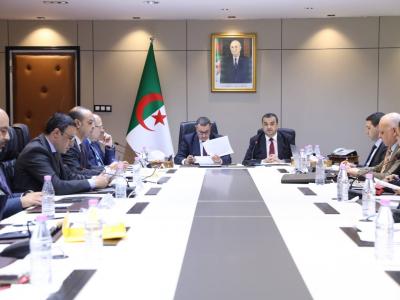 مشروع انشاء شركة وطنية للنقل الداخلي للمسافرين محور اجتماع تنسيقي بين وزيري النقل والطاقة