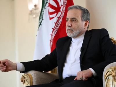 Abbas Araghchi bon