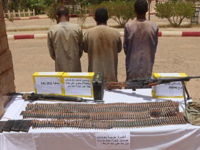 توقيف (03) أشخاص مسلحين  من جنسية أجنبية