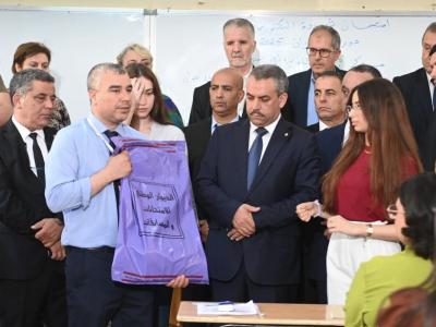 Sadaoui donne le coup d'envoi des épreuves à partir du lycée El Idrissi à Alger