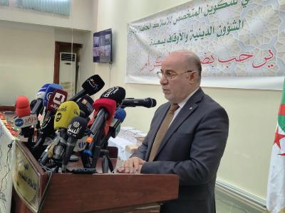 السيد بلمهدي يبرز من سعيدة دور الأئمة في حمل وحماية القيم الروحية للمجتمع  الجزائري