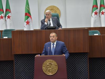 وزير العدل يؤكد حرص الجزائر الدائم على تحيين تشريعاتها لمواكبة المستجدات الوطنية والدولية وزير العدل يؤكد حرص الجزائر الدائم على تحيين تشريعاتها لمواكبة المستجدات الوطنية والدولية