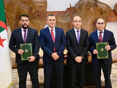 التوقيع على اتفاقية إطار بين وزارة الخارجية وبريد الجزائر لتبسيط عملية التصديق على الوثائق 