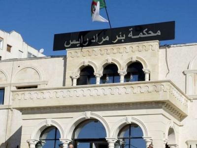 محكمة بئر مراد رايس تفتح تحقيق قضائي حول وفاة 4 أشخاص بملعب 5 جويلية 
