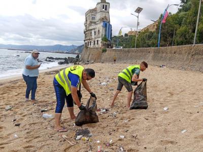 Lancement d'une campagne nationale de ramassage des algues sur les plages du littoral 