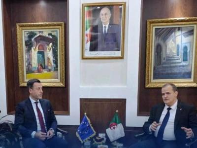 الجزائر-الاتحاد الأوروبي: بحث سبل تعزيز التعاون التجاري والاقتصادي المشترك 