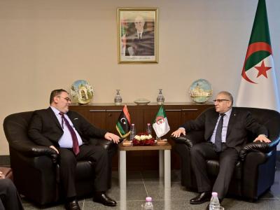 مقرمان يستقبل الأمين العام لمجلس وزراء حكومة الوحدة الوطنية الليبية