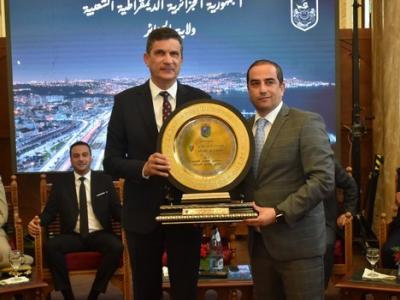 Le ministre, wali de la wilaya d'Alger, Mohamed Abdenour Rabehi