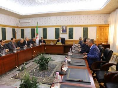 وزير العدل يشرف على مراسم تنصيب المدير العام الجديد للديوان المركزي لقمع الفساد
